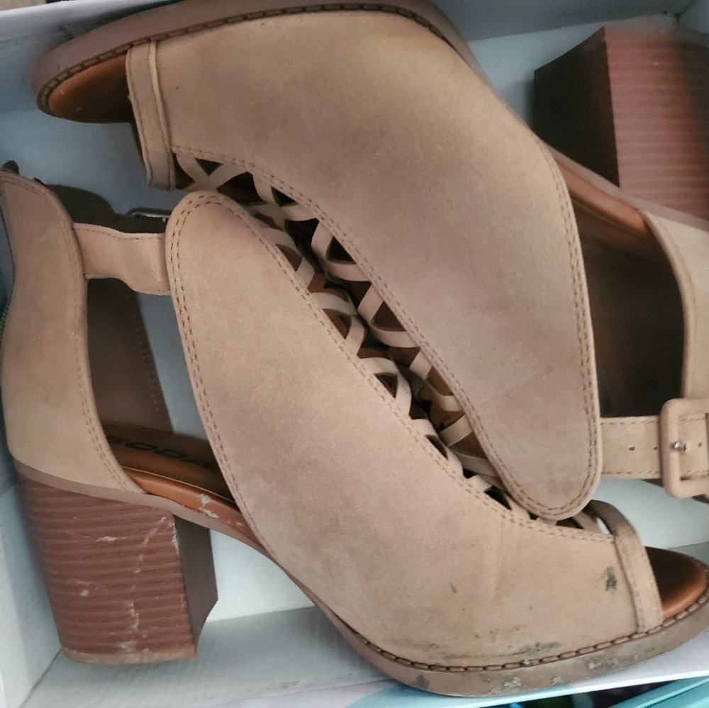 FINAL PRICE Soda Beige Cutout Heeled Sandals
